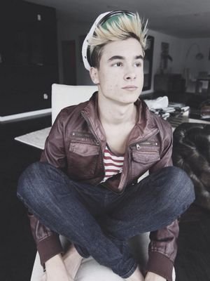 follow me i follow back (: Kian Lawley❤Jc Caylen❤gamer✌