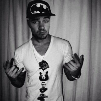 kissmepxyne's profile picture. FREE FOLLOW! PLEASE FOLLOW @rogueniaz