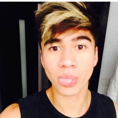 FREE FOLLOW FROM @iatsyrc OKAY
