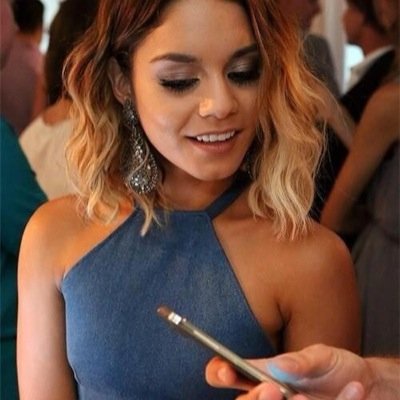 THIS IS A FREE FOLLOW!! FOLLOW @PLSBEYOU OR GET UNFOLLOWED!