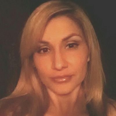 lauramulliniks's profile picture. 