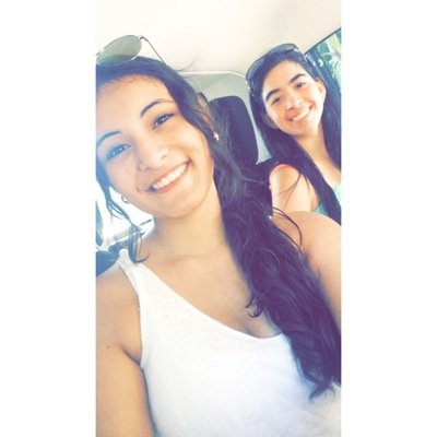 gabyalvarenga4's profile picture. 