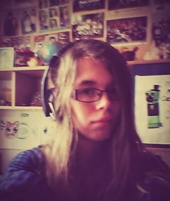 CupcakeTheCatMc's profile picture. not a hugeass youtuber. not a professional artists (for both traditional n digital) just a ordinary person with no hugeass talents