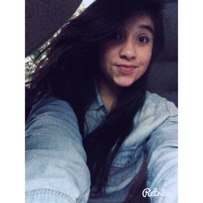 100% Venezolana, amante de los deportes, Obsesionada con el béisbol, Facebook: Andry Alvarez.