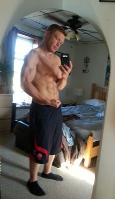 18+ only, Amazon wishlist:  http://t.co/xwMqYbueJm  dustinthewind1993@gmail.com