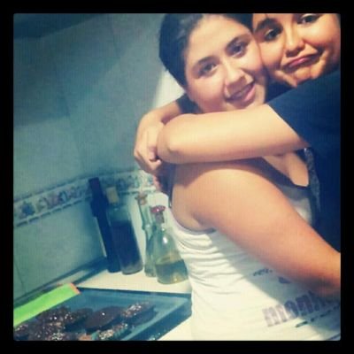 We are two friends for an illusion. We are not perfect but if different. Subscribe and watch our videos please ale y yaiza