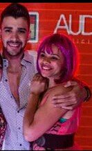 Eterna fã da melhor pessoa do mundo.Meu S2 pulsa 25 horas pro dia pensando em @Gusttavo_lima  eternizei dia 19 O MELHOR ABRAÇO DO MUNDO FOI O NBL QUE ME DEU