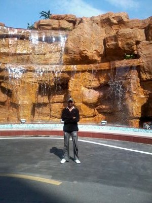 1906d65e2f92496's profile picture. 