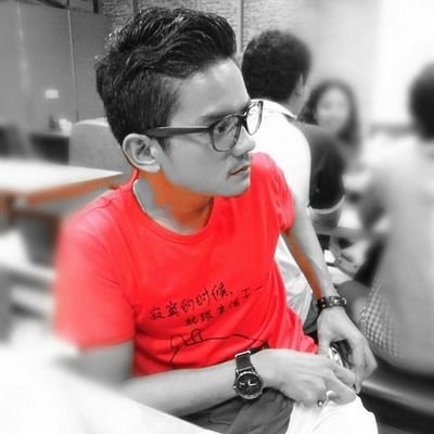 refliswandi's profile picture. #Justhuman #Catlover