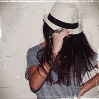 Jade Palmerieri - emigrated to bluesk y and thread s