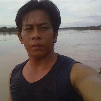 Busu_Lanteh's profile picture. Saya urang tuha yg ndak eksis di dunia maya | Pengotepan | Kadang jua informatif | Mberi tahu kita fakta2 di Kutai |