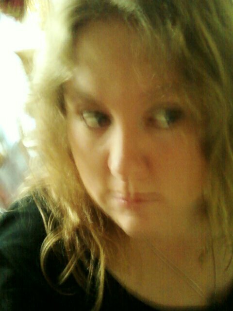 FairycMary's profile picture. I love my dog , love imagine dragons, and Linkin Park!!!    Shoping at bath and body works and to go walking