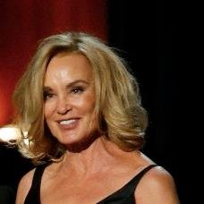 AhsLange's profile picture. Follow @OceanCrashing  not this account.