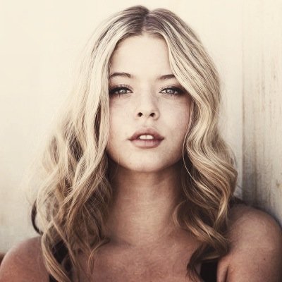 Source sur Pretty Little Liars ~ News dans les favoris • Si vous avez des theories ou des questions n'hesitez pas!