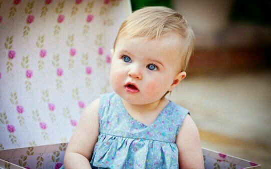 De mayor seré una bailarina. Hermana de Zora y Lenka. ¡Soy una princesita! Babababababababa. #FakesHP