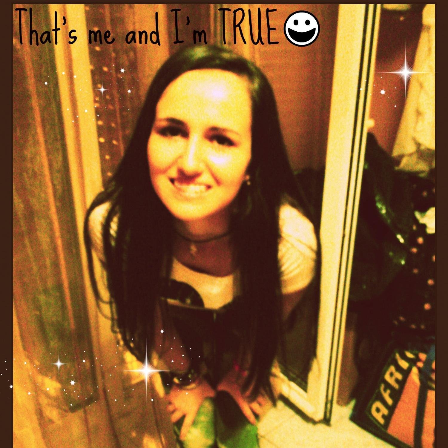 Hi!! I'm Aspasia, I'm from Greece and i love justin bieber, selena gomez, miley cyrus and one direction!! If you follow me i will follow you back!!:)