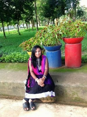 I am a student of philosophy department.  I love my subject. I hate those who underestimates me. I love my parents.