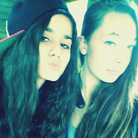 Lazyniss,  staying up till 6am, bored alot, single belieber selenator arianator magcon boys 3 ℱℴℓℓℴω