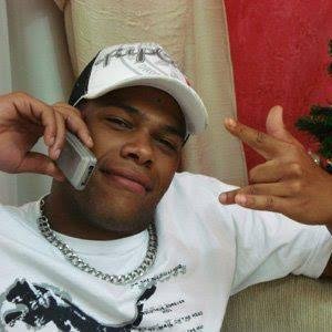 Giraia27's profile picture. ANTES DE FALAR MAL DA MINHA VIDA FAÇA DA SUA UM EXEMPLO