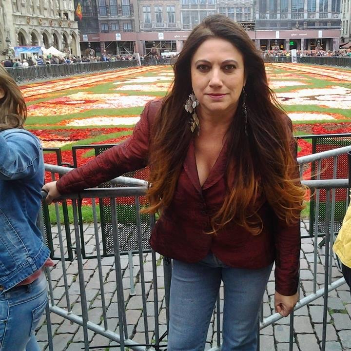 angelapiquibelgica@hotmail.com