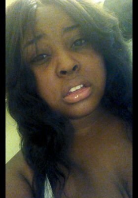 young any educated
chasing 19
perfect wife
lovn my man fuk yall who hate US
bhad bitch 
call me miss thickechick mckgee