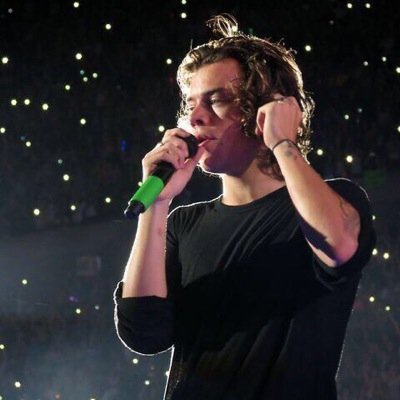 pleaseee follow @confectionharry it would be so ace if you did ok