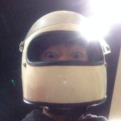 佐 々 木  隆 介 
