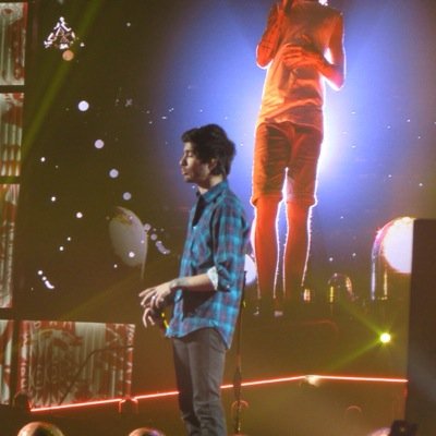 Zayn is my sunshine :) follow @toxiiczouis pls