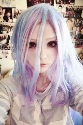 melodicosplay's profile picture. Just a regular cosplayer from Turkey. She's doing crafting and sewing thingies for her cosplays.