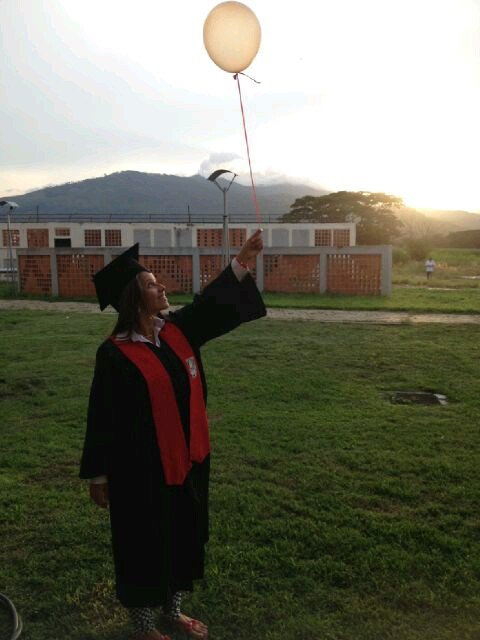 Soy una hija de Dios con un estilo de vida diferente, la sociedad si quiere que me rechace o me acepte pero que jamas intente Cambiarme!