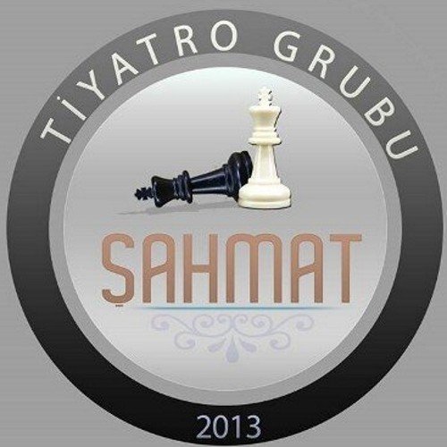 ŞAHMAT TİYATRO GRUBU 2013 YILINDA TİYATROYA GÖNÜL VEREN GENÇLERLE, TİYATRO-SEVER KİTLEYİ BULUŞTURMAK İÇİN KURULMUŞTUR..  [MAU-AA]
