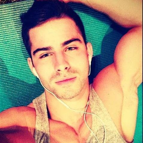 Personal Trainer, Model, Professional Partier, Sports Fan, Female Lover!....Hung ;-) - Norwich, UK