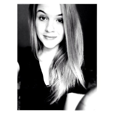 ! Follow back or i unfollow !! We're just trying to find some colour in this black nd white world.. 5 seconds of summer and 1D are my Life. ♥