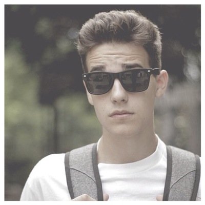 HEY BEAUTIFUL I GAVE YOU A FREE FOLLOW SO COULD YOU PLEASE FOLLOW MY NEW ACCOUNT @JACOBSBABYGlRL