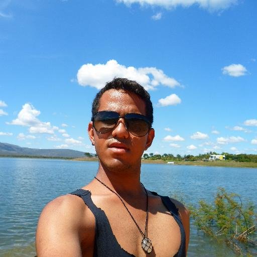 face: http://t.co/zr9kLzlDhF
                     @dluique                       Instagram @darlan_luique