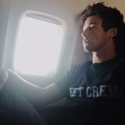Hey Beatiful , Can You Follow @Maria_Solis9 For Me ? Please Bæ ? ♥️ , Thank Youu ♥️ • ♥️ • ♥️