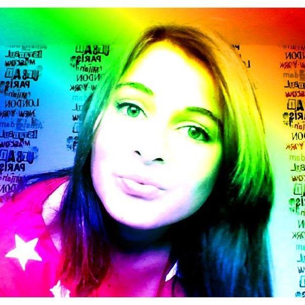 I love One Direction !!!!!!!!!! Harry , Louis, Zayn ,Liam, Niall ♥♥♥♥♥♥♥♥♥♥♥♥♥♥♥♥♥