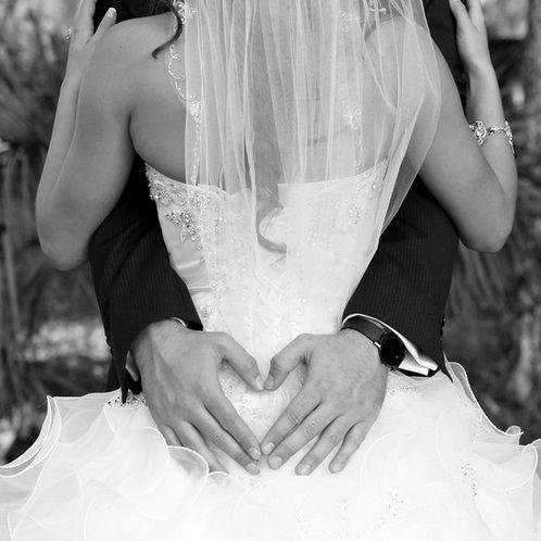 We LOVE weddings :) Send all of your fav wedding things to justweddingthings76@yahoo.com!