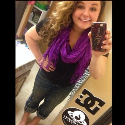 tiamactittys's profile picture. Tia. Gay. Engaged.