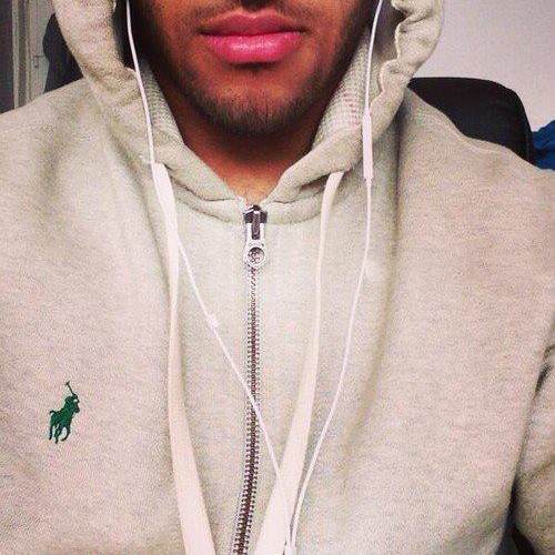 IaamStone's profile picture. ll Quand on a peur de perdre, c'est qu'on a déjà perdu ll