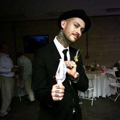 THEPAlNTER's profile picture. free from  @ClTYOFTHEDEAD follow her not this account thanks