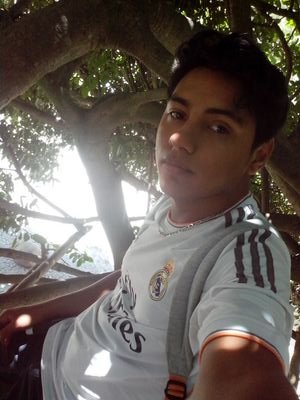 Musico. Guitarrista/baterista. Docente. Estudiante UPNFM. Juventus Real Madrid Liverpool Borussia Dormund