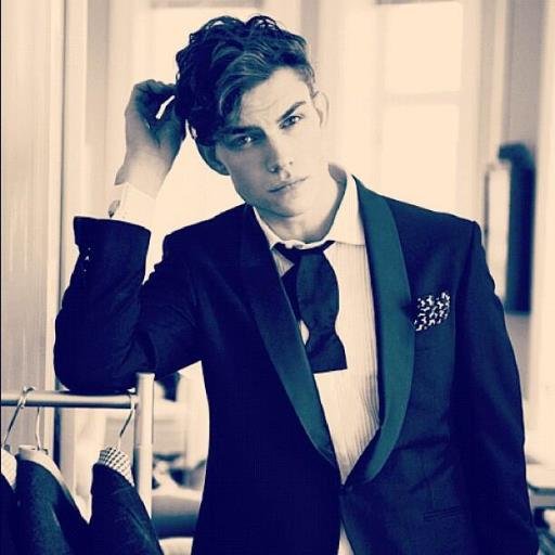 What a tangled, crazy web we weave. [#CollegeAU, RP. Bi.]