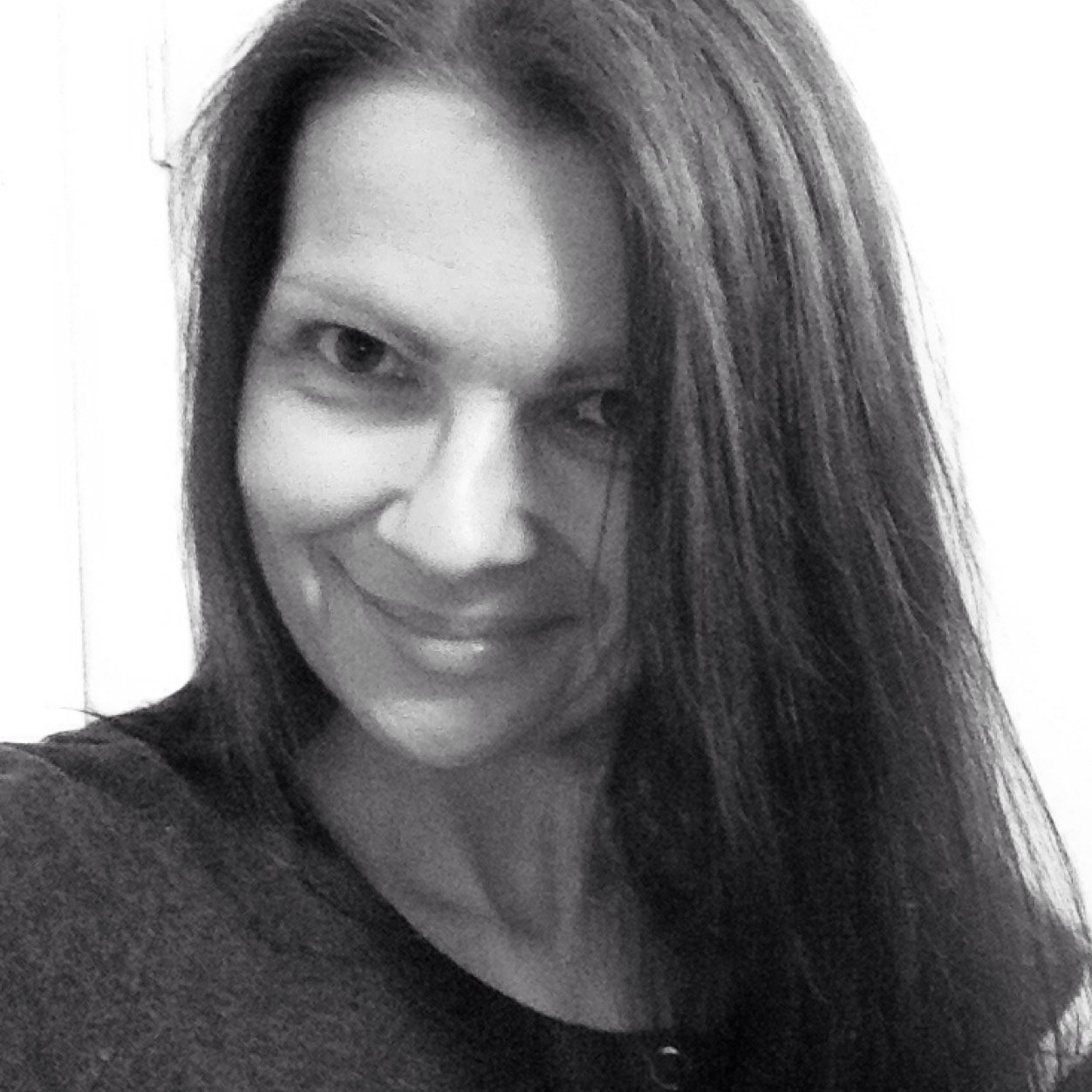 rosesarich's profile picture. 