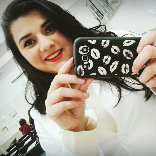 jaquesandri_'s profile picture. Não há lugar para onde correr: as mudanças, 
quando precisam acontecer, sabem como nos encontrar.