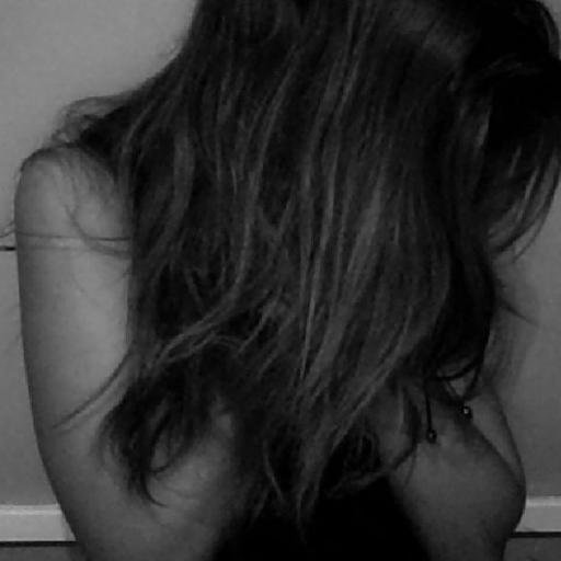 MesSouffrances's profile picture. La maladie me compresse.
#DebCatPerryIzzy.