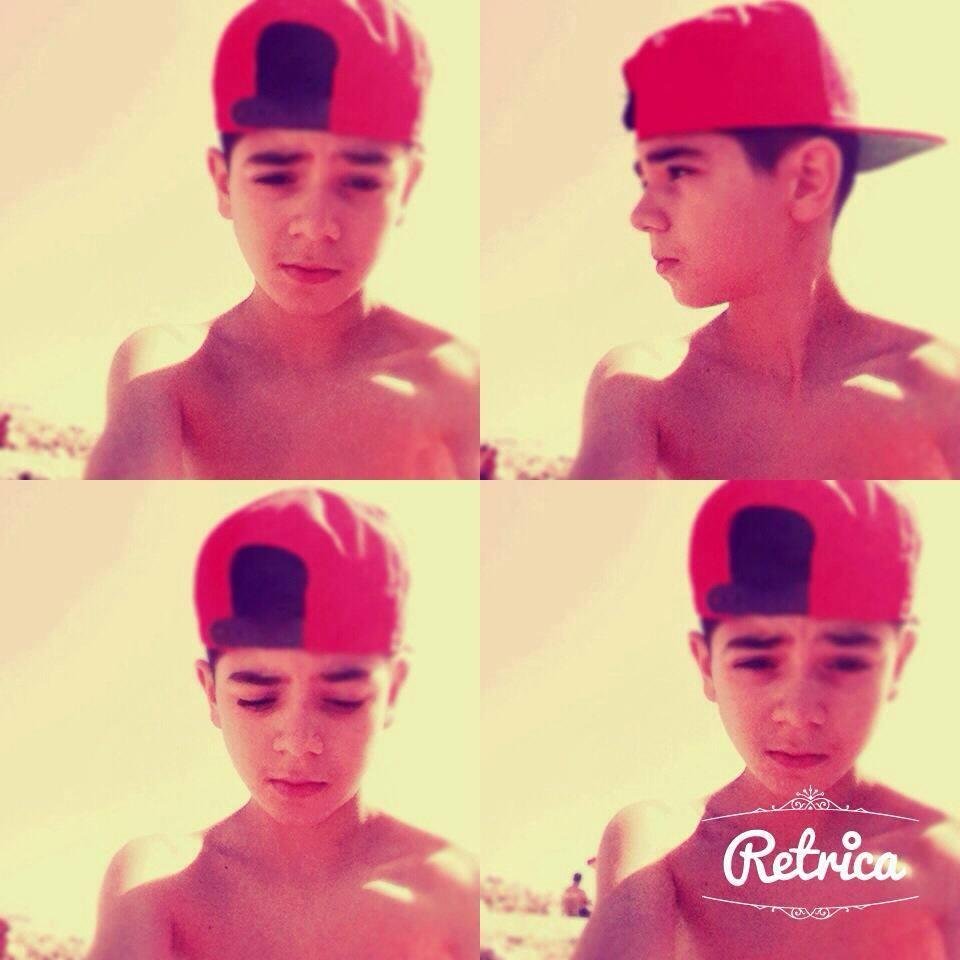 mon ask :http://t.co/dkUyBmH5FO mon facebook :https://t.co/aH3xcCPIKw mon instagrame : http://t.co/SNfYRwBFPZ