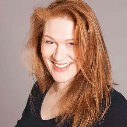 Fizzy, ginger and phenomenal. And freakishly tall. Whovian, and Shakespeare fangirl.