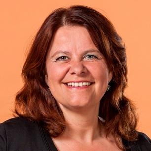 Ervaren communicatiestrateeg, corporate communicatie, publiekscampagnes, overheidscommunicatie, moeder van drie meiden. Nieuwsgierig en gedreven