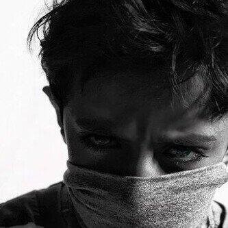 ‏لا اُبيح سرقة آحرفي ،زّر مفضلتي ففيها ماقد يُثير دهشتك .